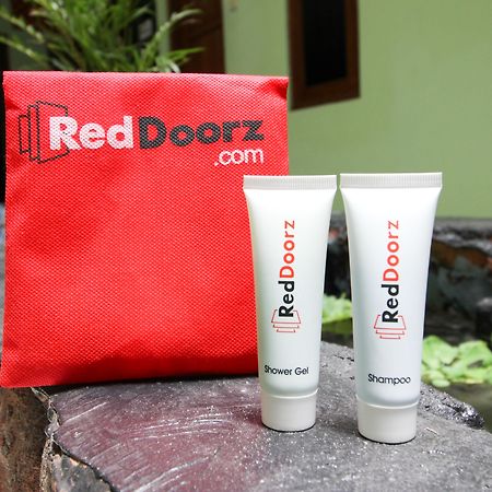 Reddoorz Plus Near Taman Sari Yogyakarta Exterior photo